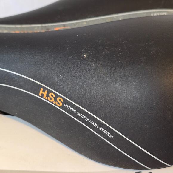 Serfas Men's E-Gel Bike Seat DDMD-200 Hybrid Suspension System 11" x 7" - Picture 10 of 15